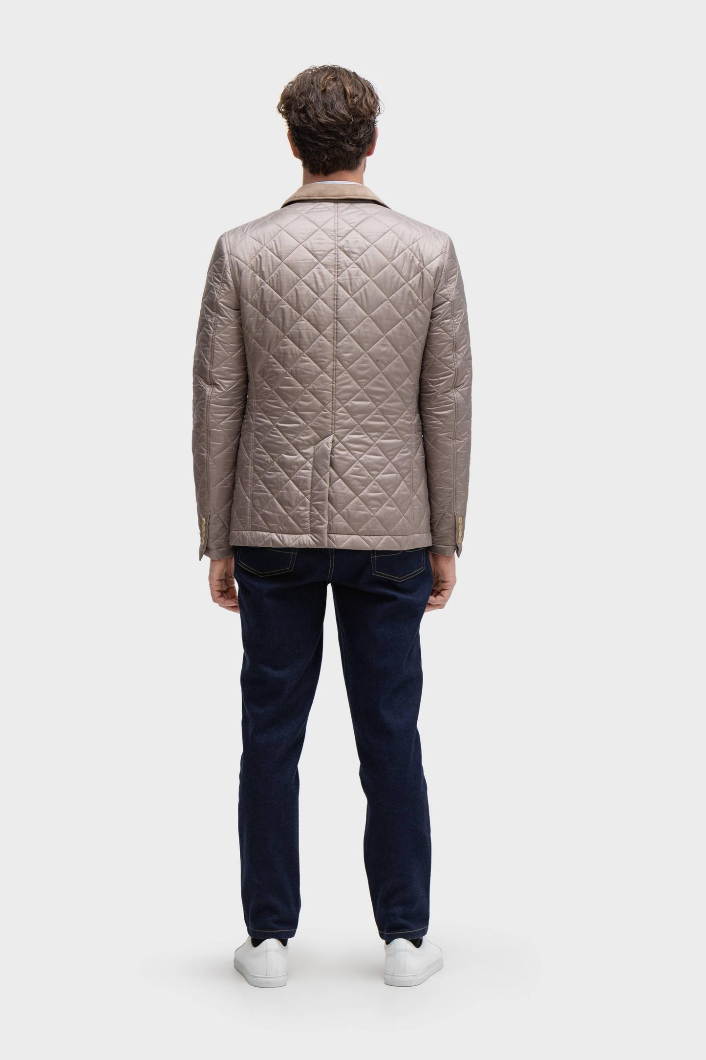 Veste en tissu matelassé beige